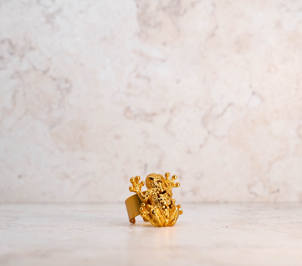 Anillo Dorado · Rana