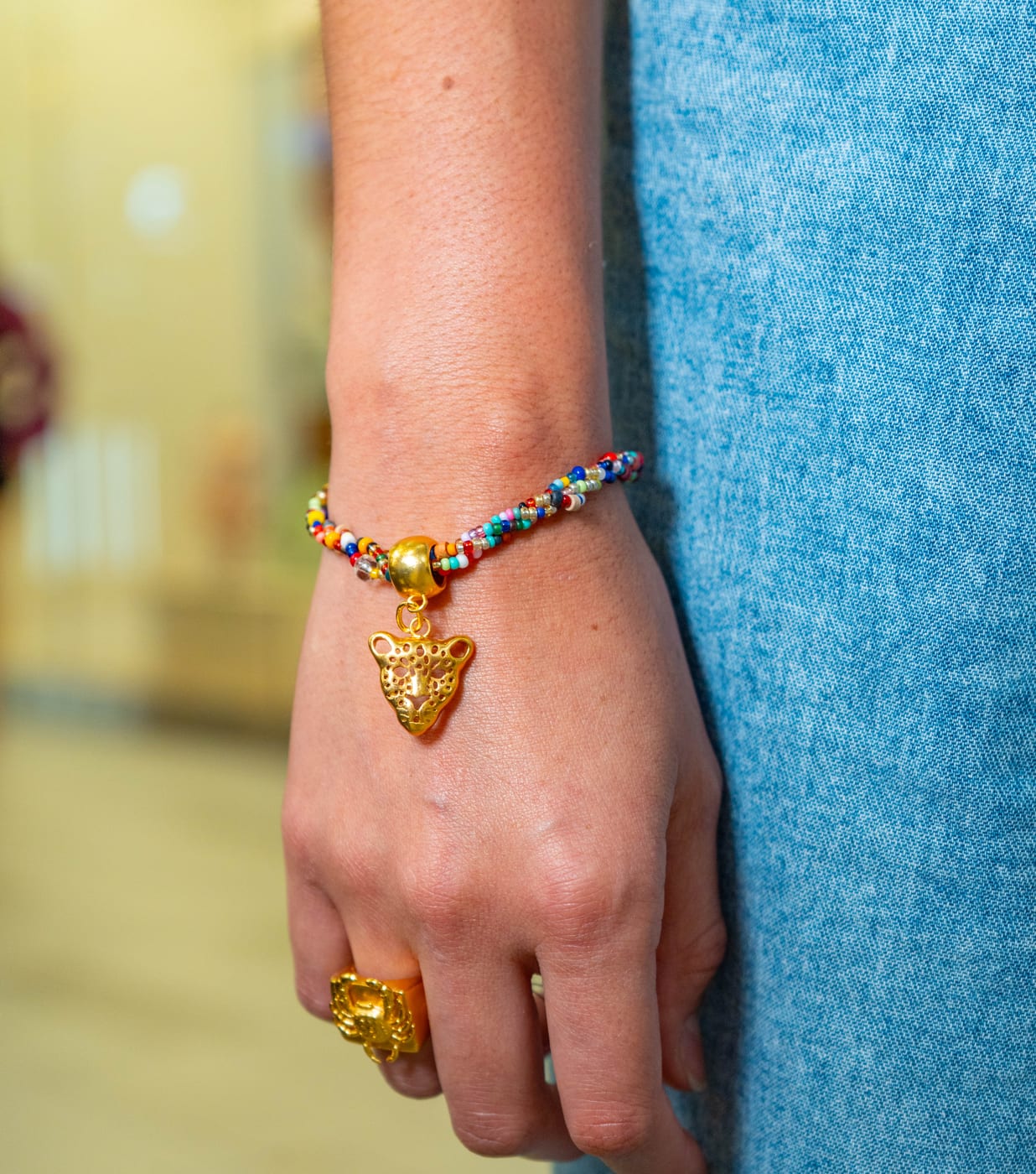 Brazalete 18 — detalle