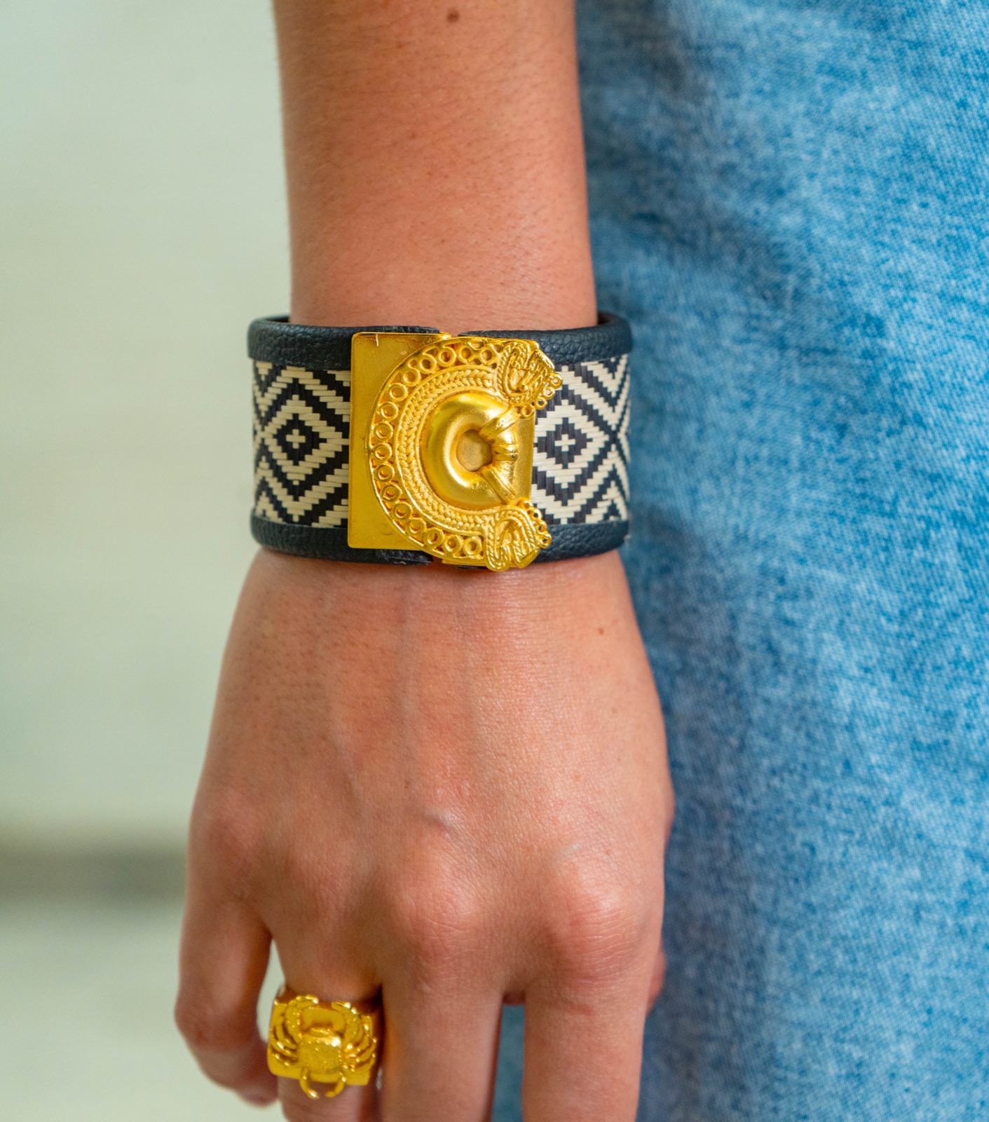Brazalete Caña Flecha Nariguera