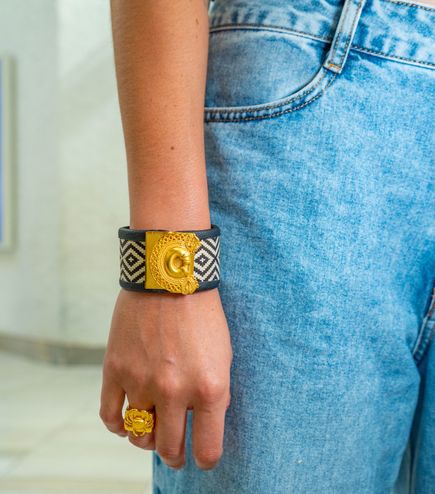 Brazalete Caña Flecha Nariguera