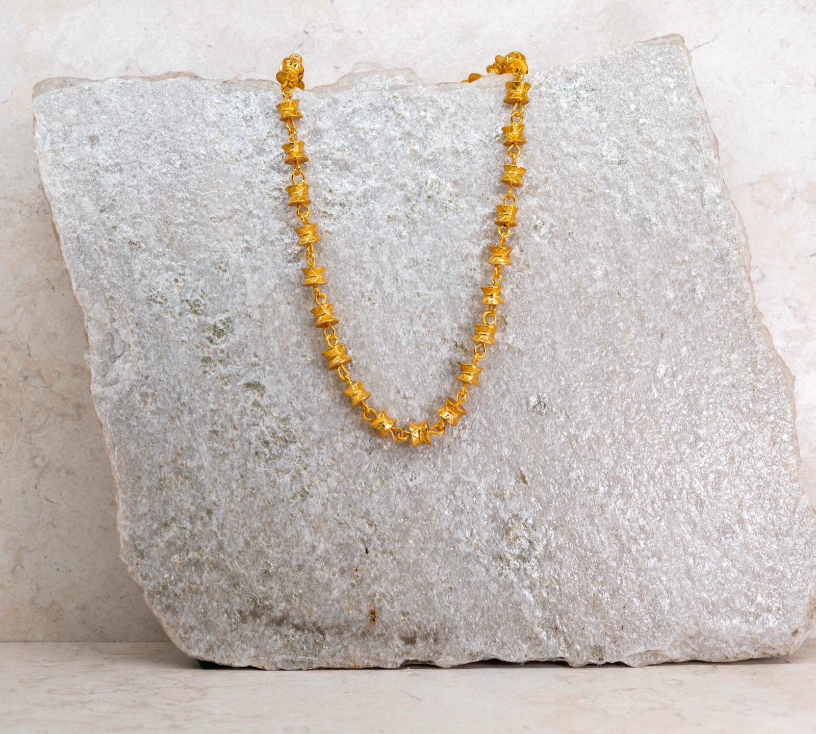 Square Choker