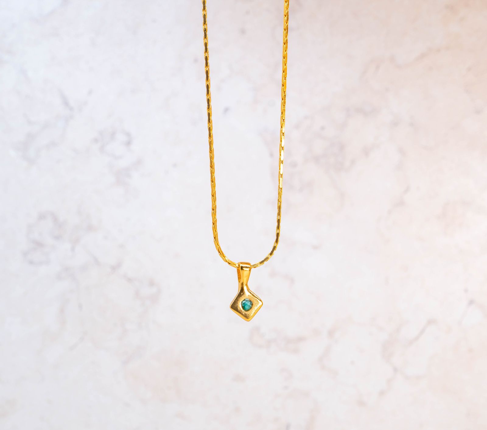 Raw Emerald Square Chain