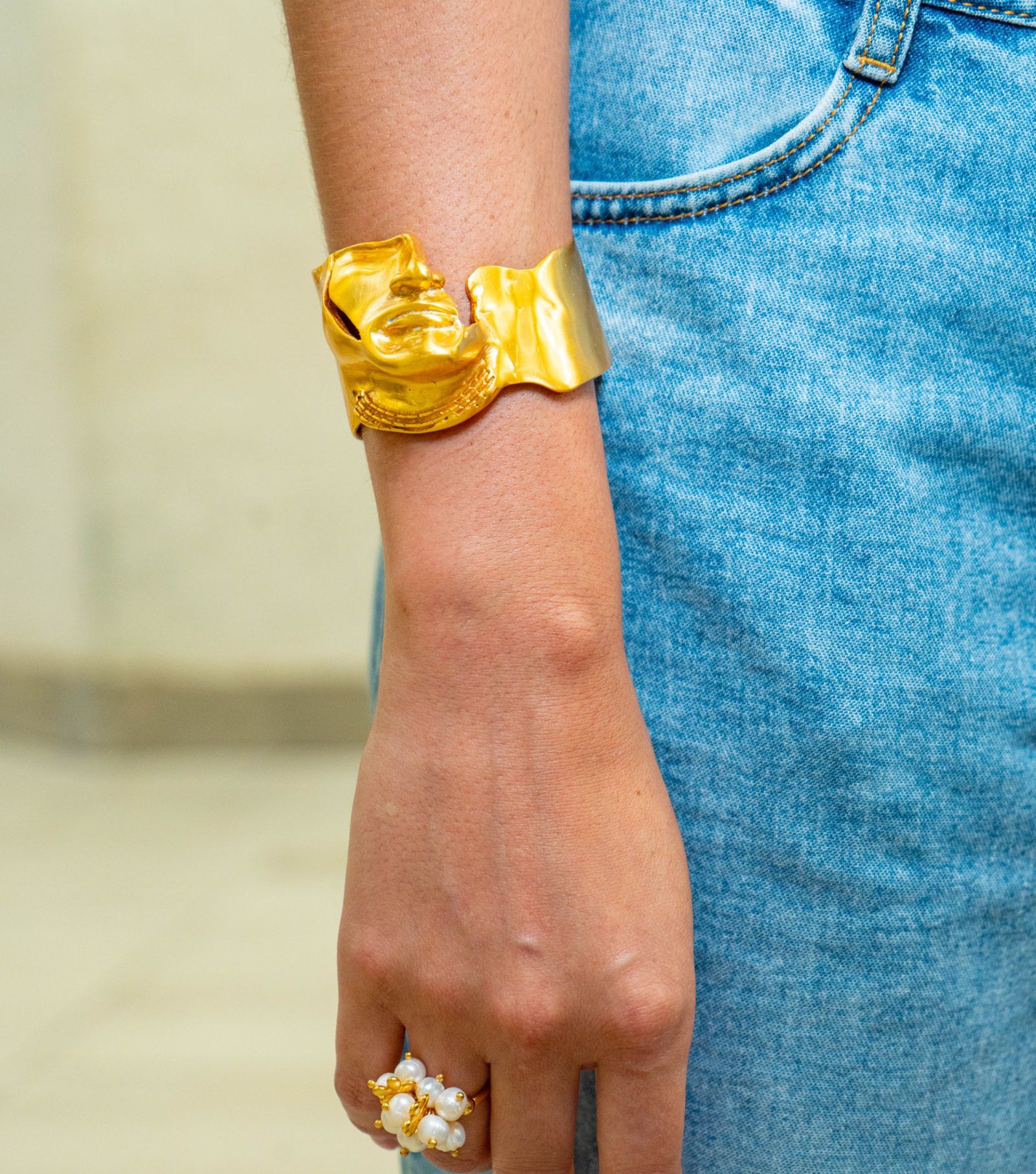 Brazalete Hombre Inconcluso